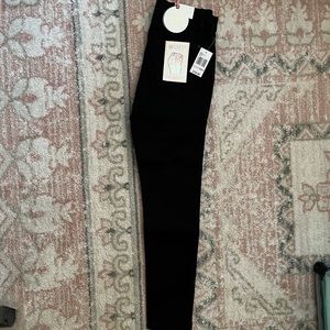 Curve Appeal Comfort Waist Skinny Jean